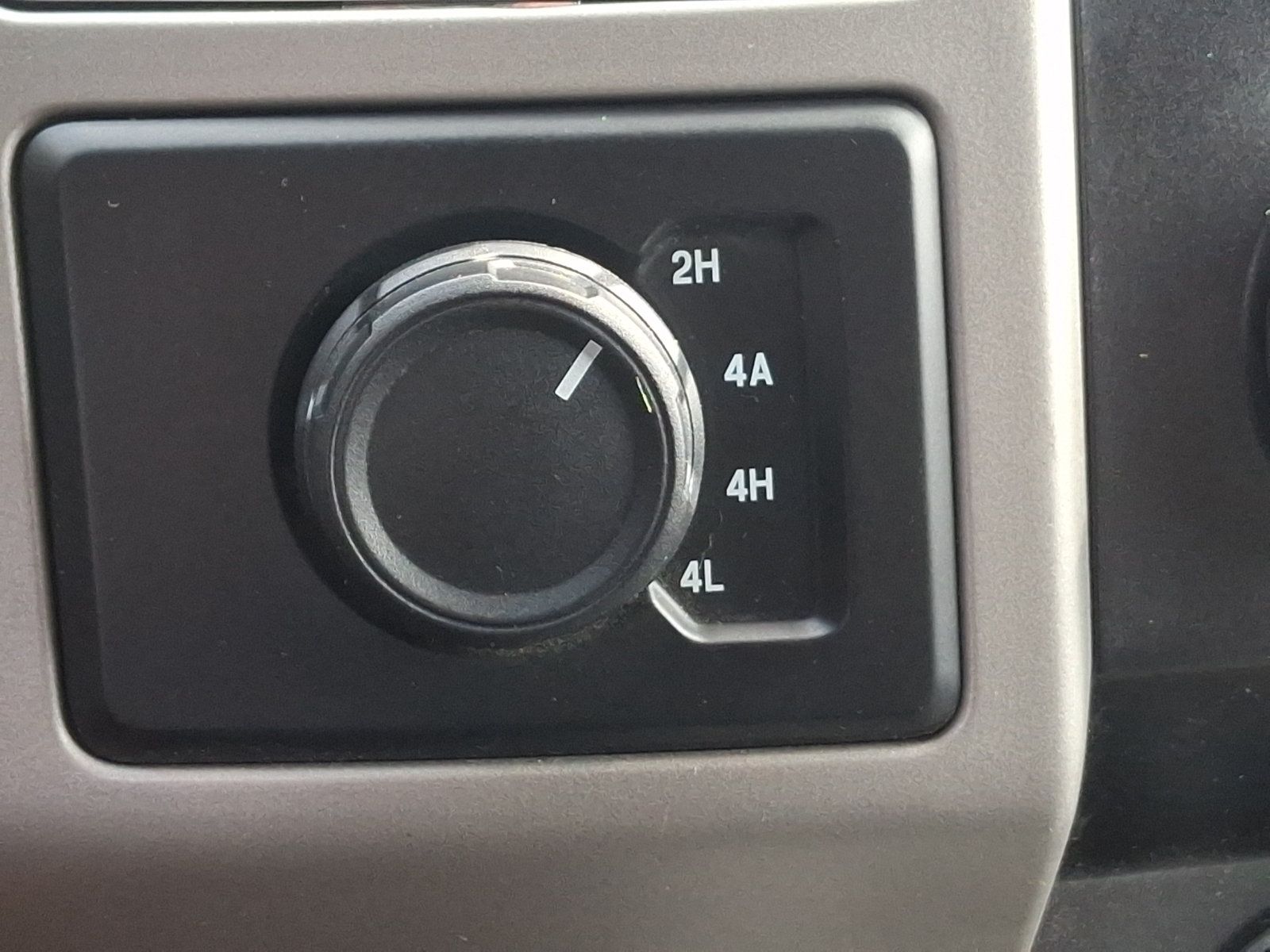 Used 2019 Ford F150 Lariat AWD/4WD image 26