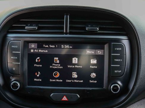 Certified 2023 Kia Soul LX w/ LX Technology Package FWD image 11