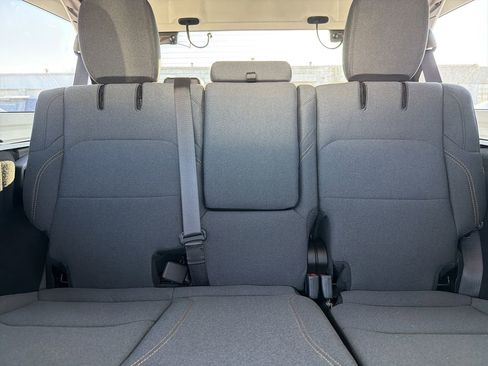 Used 2024 Jeep Wrangler Unlimited w/ Convenience Group image 20