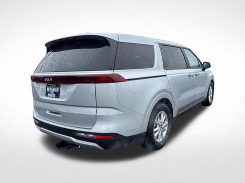 Used 2022 Kia Carnival LX FWD image 6