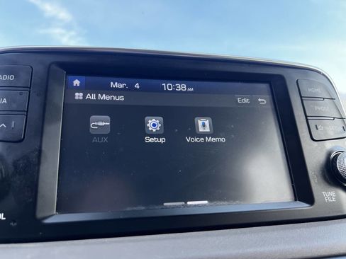 Used 2019 Hyundai Santa Fe Limited image 25