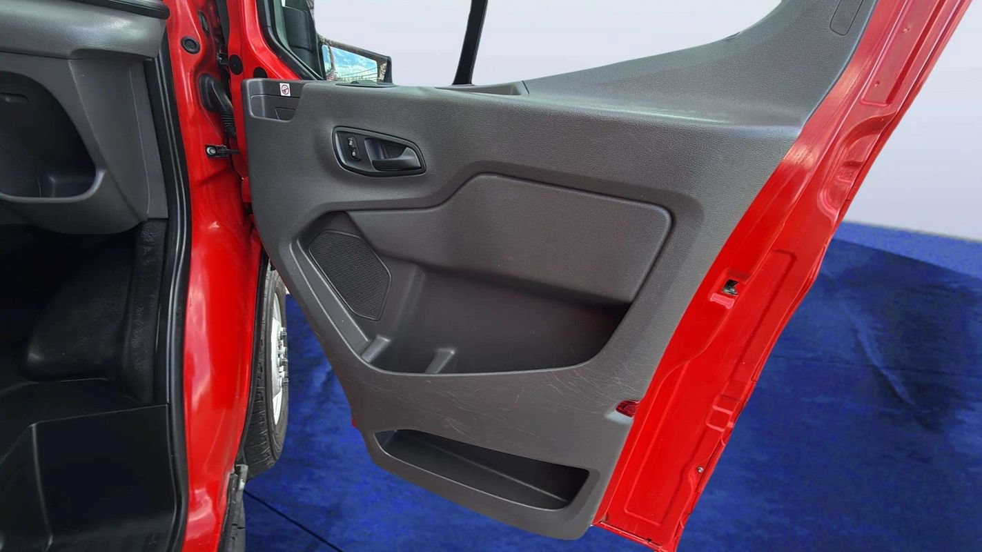 Used 2020 Ford Transit 150 Low Roof AWD image 15