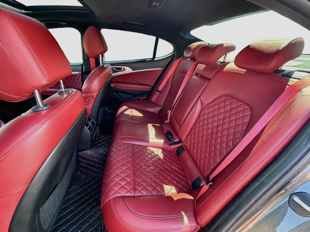 Used 2023 Genesis G70 3.3T w/ Sport Prestige Package RWD image 26