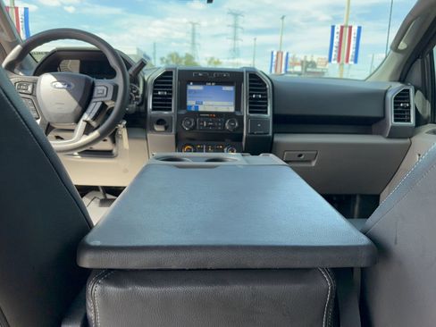 Certified 2019 Ford F150 XLT image 28