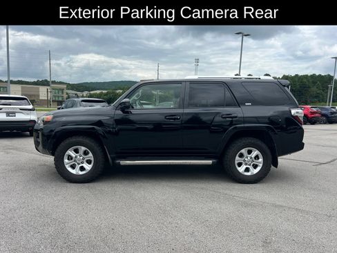 Used 2015 Toyota 4Runner SR5 RWD image 5