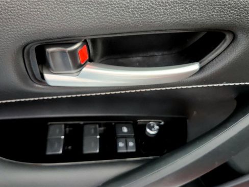 Used 2019 Toyota Corolla SE image 23