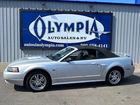 Used 2001 Ford Mustang GT RWD image 1