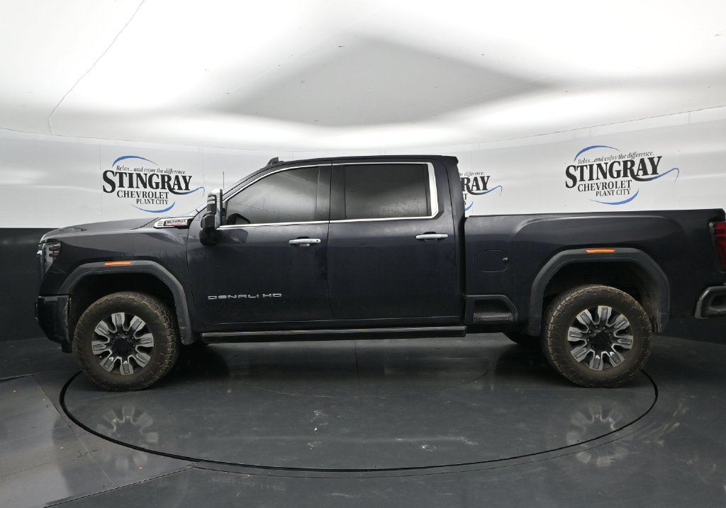 Used 2024 GMC Sierra 2500 Denali w/ Denali Reserve Package AWD/4WD image 4