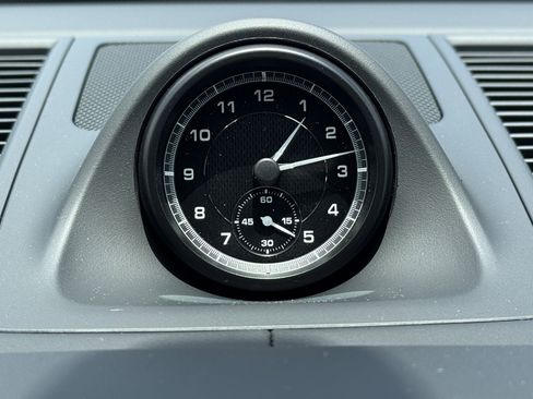 New 2025 Porsche Macan image 28