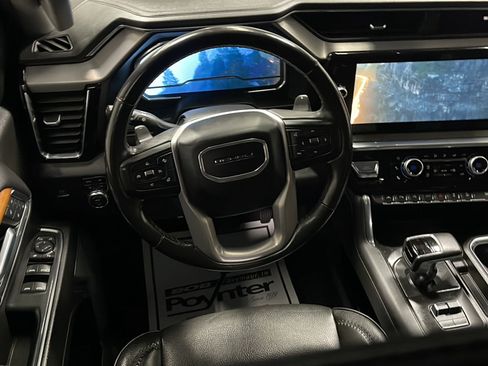 Used 2022 GMC Sierra 1500 Denali AWD/4WD image 3