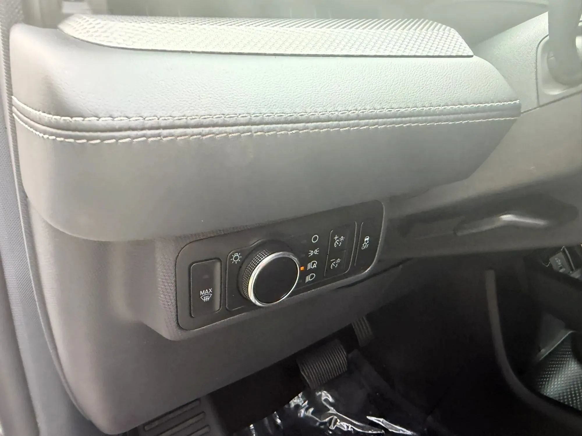 Used 2023 Ford Mustang Mach-E Select w/ Comfort Package Lite RWD image 17