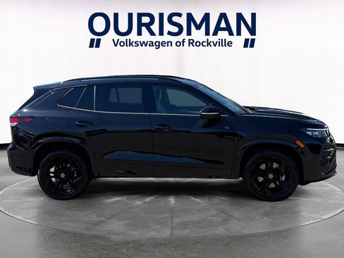 Used 2025 Volkswagen Tiguan SE R-Line AWD/4WD image 7