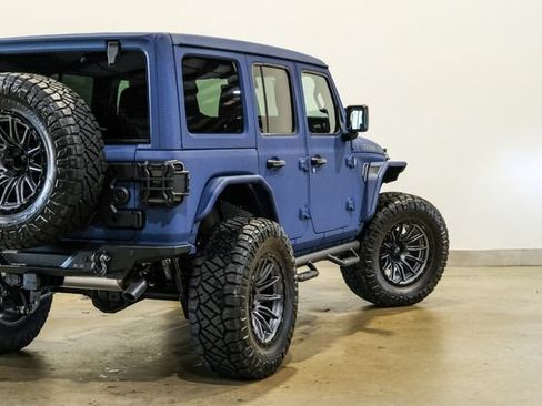 Used 2025 Jeep Wrangler Unlimited Rubicon w/ Safety Group AWD/4WD image 40