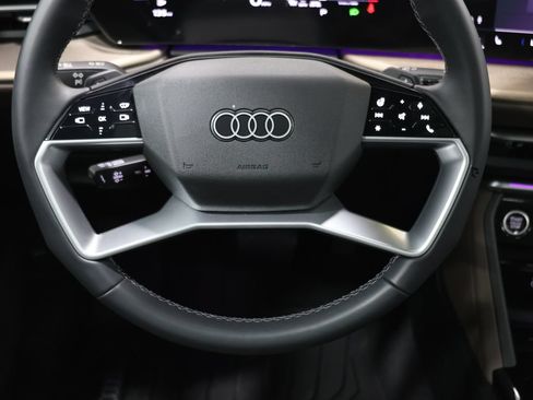 Certified 2025 Audi Q5 Premium w/ Premium Plus AWD/4WD image 17