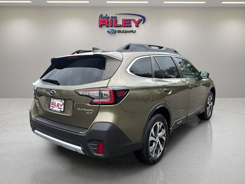 Used 2022 Subaru Outback Limited XT AWD/4WD image 5