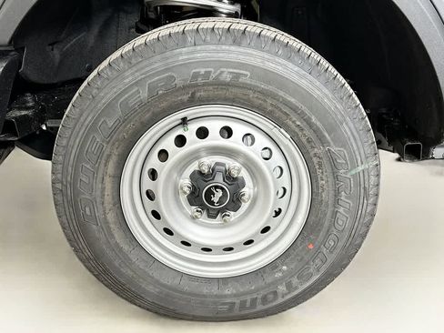 New 2025 Ford Bronco 4-Door image 7