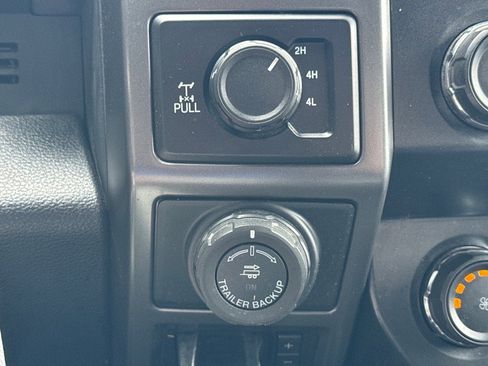 Used 2019 Ford F150 XLT w/ Equipment Group 302A Luxury image 12