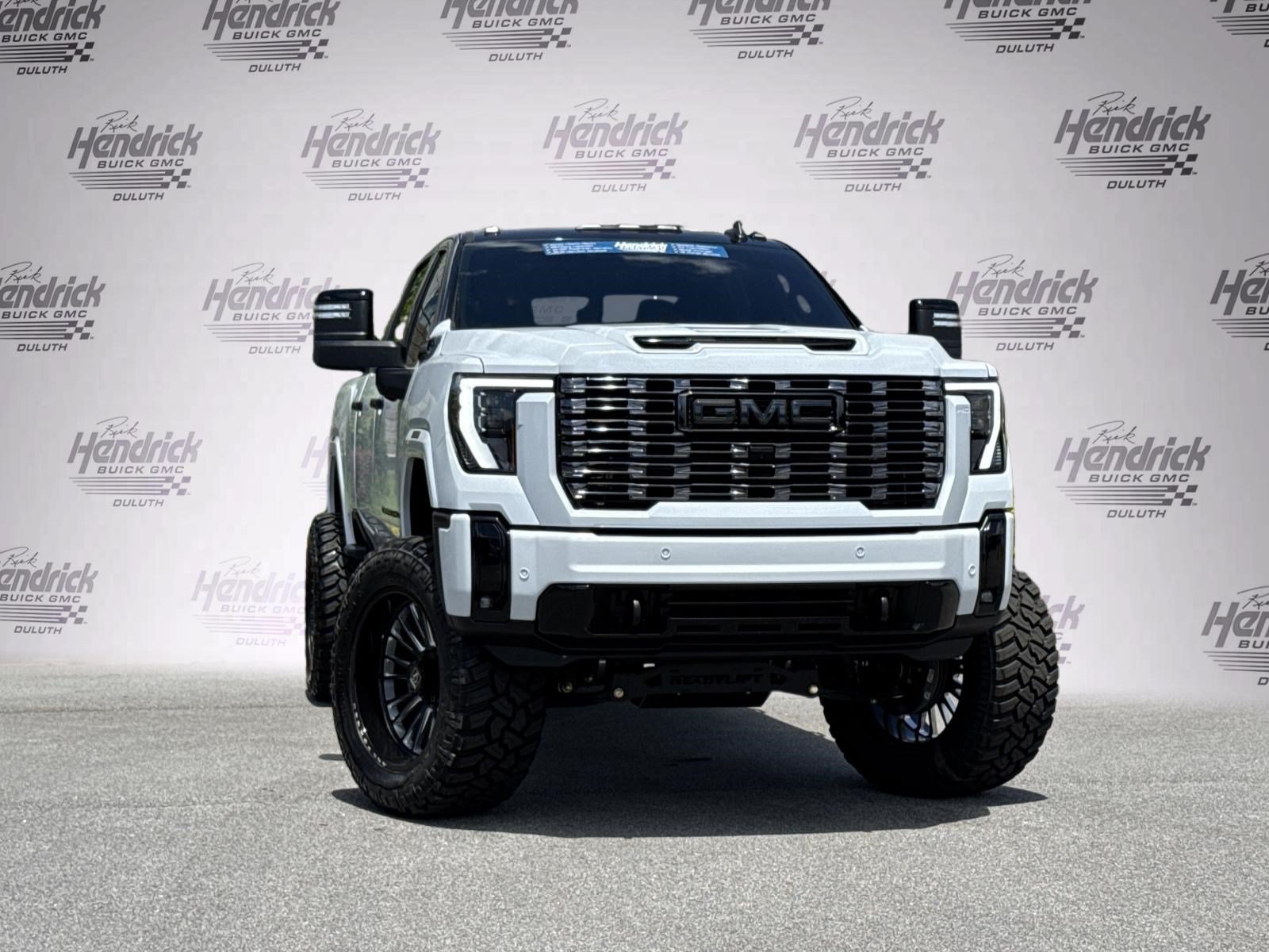 Used 2026 GMC Sierra 2500 Denali Ultimate w/ Max Trailering Package AWD/4WD image 2