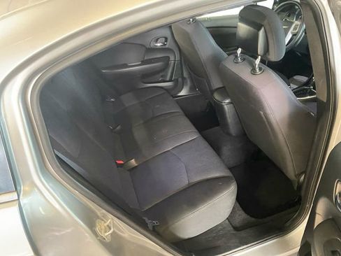 Used 2013 Chrysler 200 Touring FWD image 18