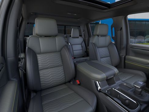 New 2026 Chevrolet Silverado 1500 ZR2 w/ Dark Appearance Package image 23