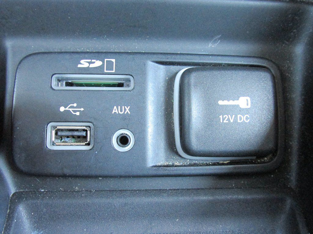 Used 2014 Jeep Cherokee Limited AWD/4WD image 14