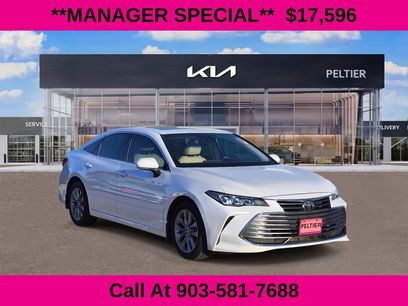 Used 2019 Toyota Avalon XLE w/ Moonroof Package
