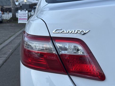 Used 2007 Toyota Camry XLE image 30