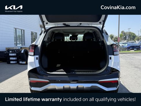 Certified 2024 Kia Sportage SX FWD image 8