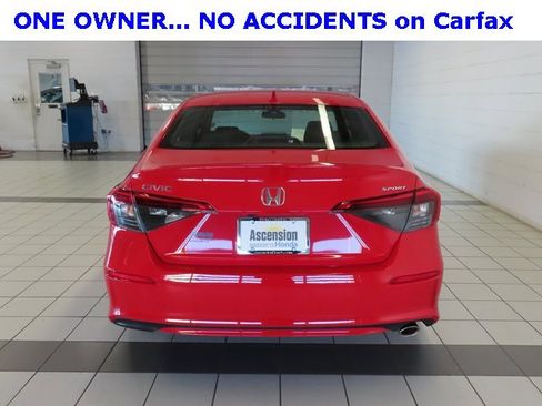Used 2024 Honda Civic Sport image 12