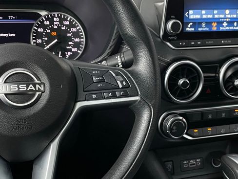 Used 2024 Nissan Sentra SV FWD image 15