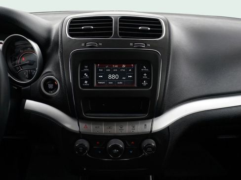 Used 2018 Dodge Journey SE w/ Popular Equipment Group image 25