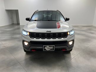 Used 2025 Jeep Compass Trailhawk AWD/4WD video 2