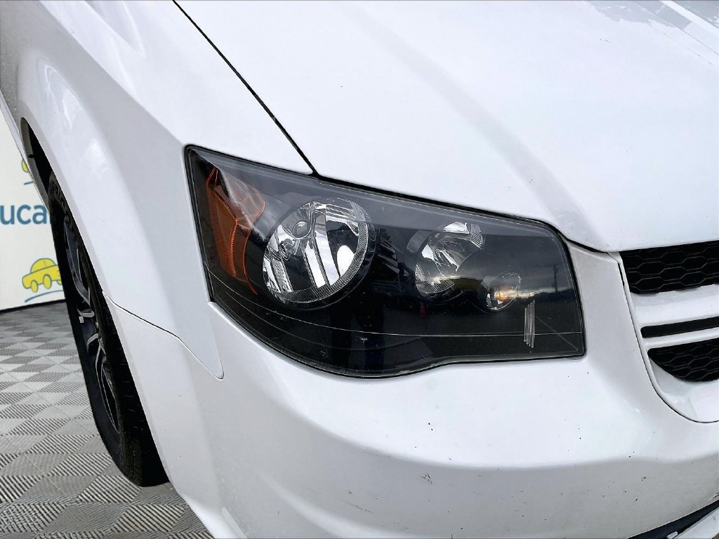 Used 2019 Dodge Grand Caravan GT FWD image 28