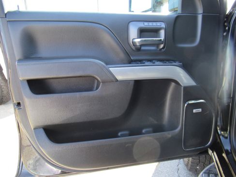 Used 2017 Chevrolet Silverado 2500 LTZ w/ Duramax Plus Package AWD/4WD image 9