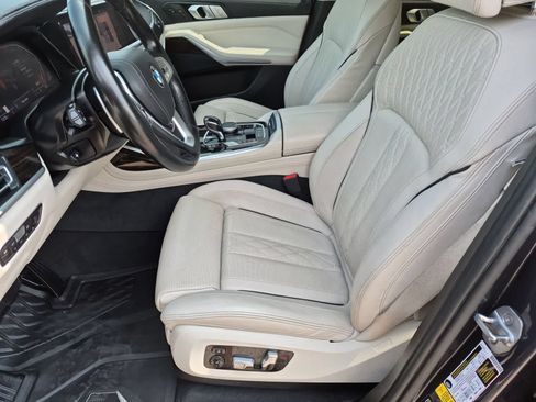 Used 2019 BMW X7 xDrive40i w/ Luxury Seating Package AWD/4WD image 16