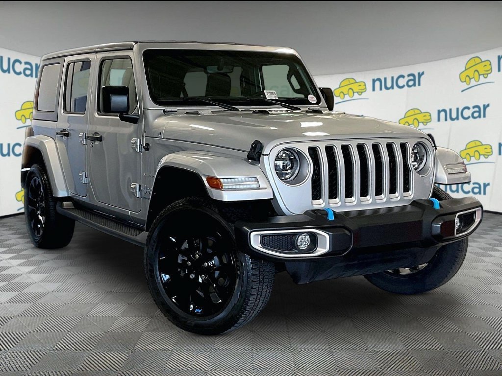 Used 2023 Jeep Wrangler Unlimited Sahara w/ Cold Weather Group AWD/4WD image 1