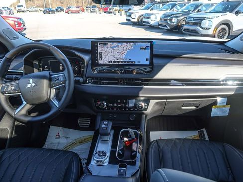 New 2026 Mitsubishi Outlander SEL AWD/4WD image 19