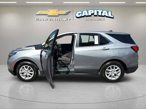 Used 2024 Chevrolet Equinox LT AWD/4WD image 9