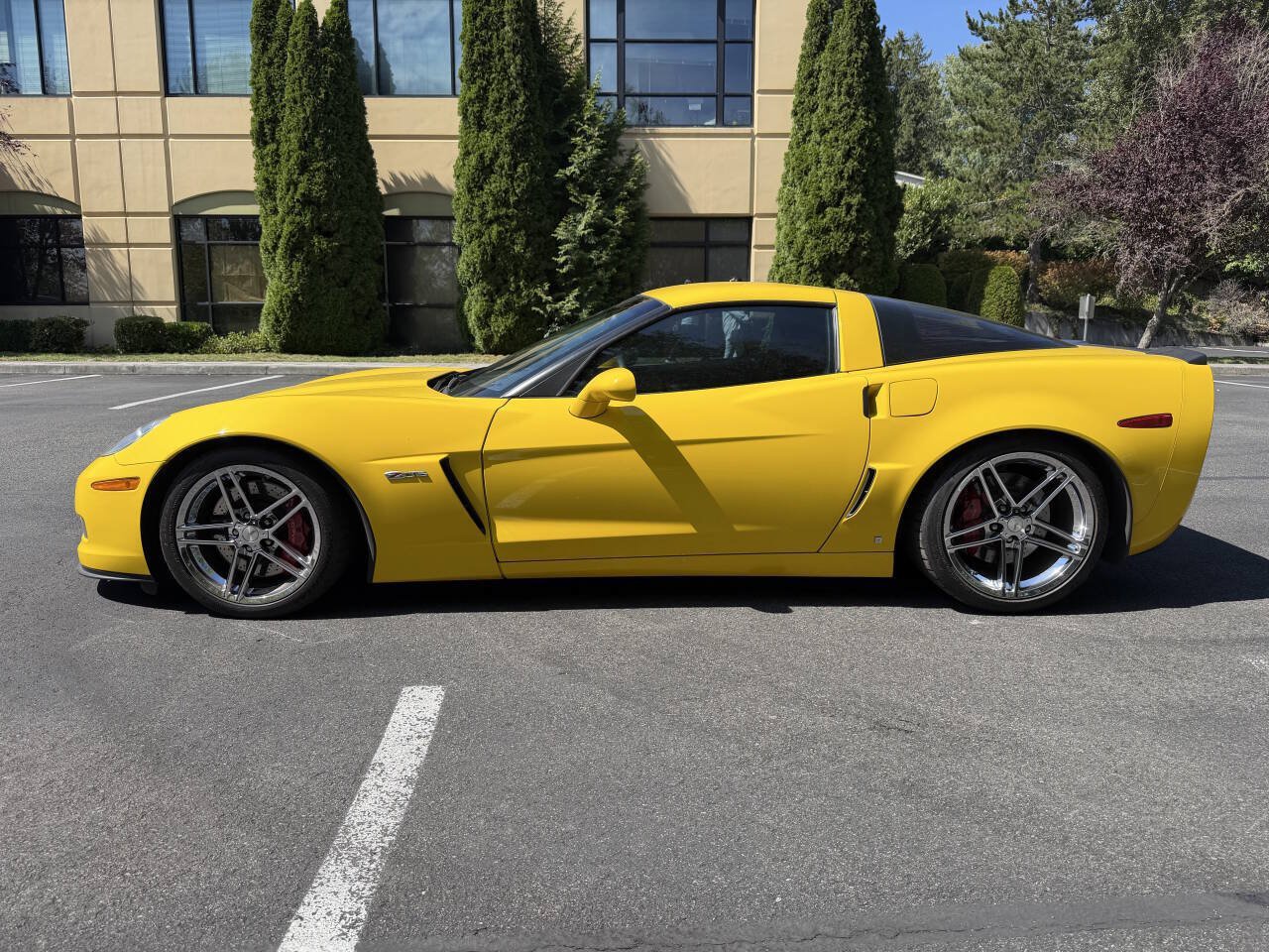 Used 2007 Chevrolet Corvette Z06 w/ Preferred Equipment Group RWD image 8