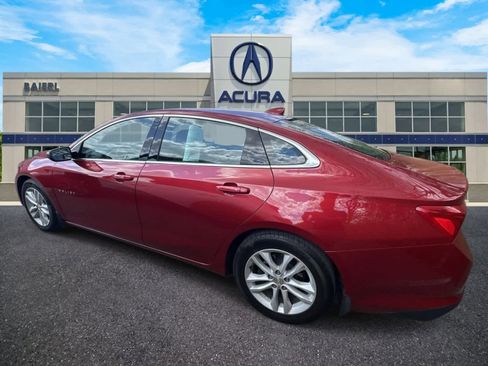 Used 2016 Chevrolet Malibu LT image 2