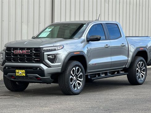 Used 2024 GMC Canyon AT4 w/ AT4 Premium Package image 9