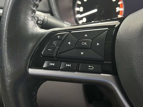 Used 2022 Nissan Altima 2.5 SV w/ SV Premium Package FWD image 32