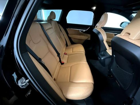 Used 2020 Volvo V90 T6 Cross Country image 20