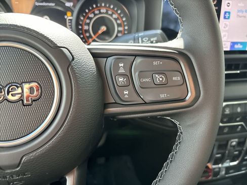 New 2026 Jeep Gladiator Mojave image 12