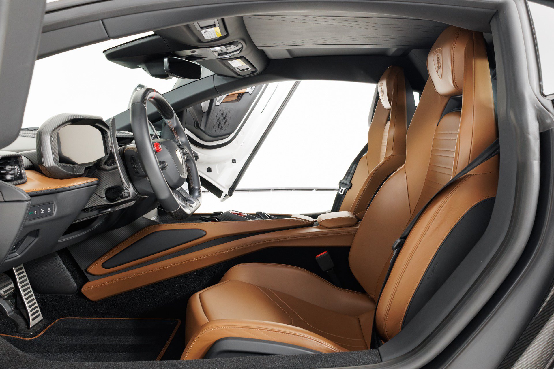 Used 2024 Lamborghini Revuelto AWD/4WD image 17