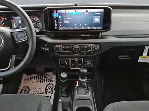 Certified 2024 Jeep Wrangler Sport S image 11