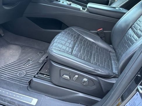 Certified 2023 Cadillac Escalade Sport Platinum w/ LPO, ONYX Package AWD/4WD image 6
