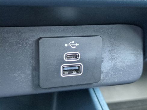 Used 2025 Ford Maverick Lobo AWD/4WD image 20