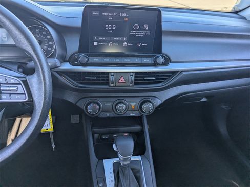 Used 2024 Kia Forte LXS image 18