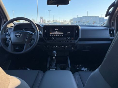 New 2026 Nissan Frontier SV image 18